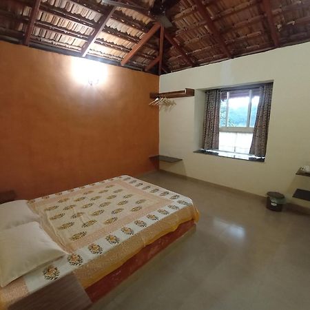 Sarvoday Eco Homestay, Sawantwadi Extérieur photo